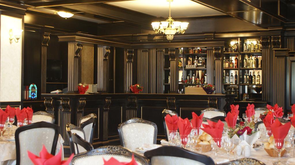Hotel Premier Class Valea Lupului  Extérieur photo
