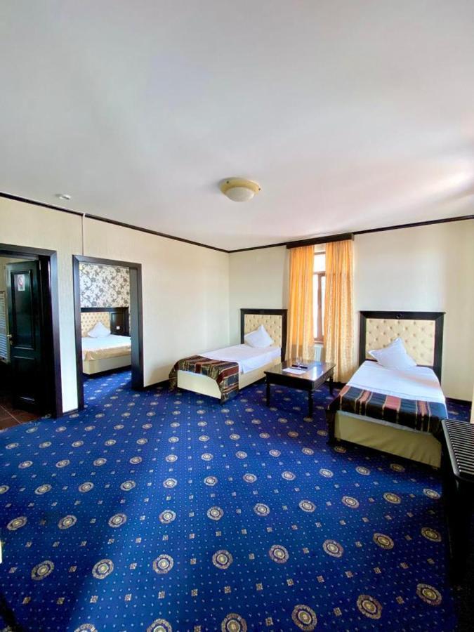 Hotel Premier Class Valea Lupului  Extérieur photo
