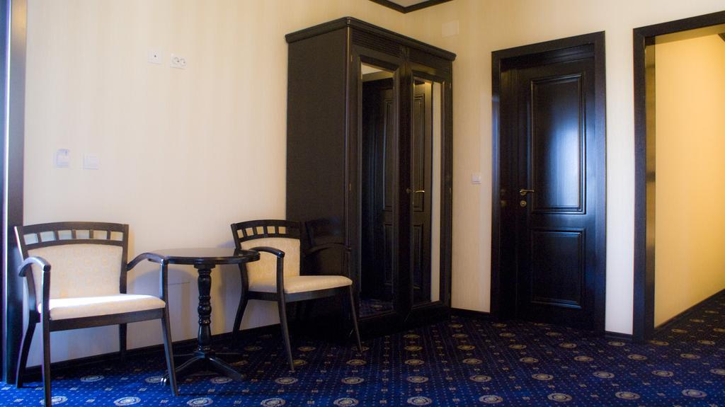 Hotel Premier Class Valea Lupului  Extérieur photo